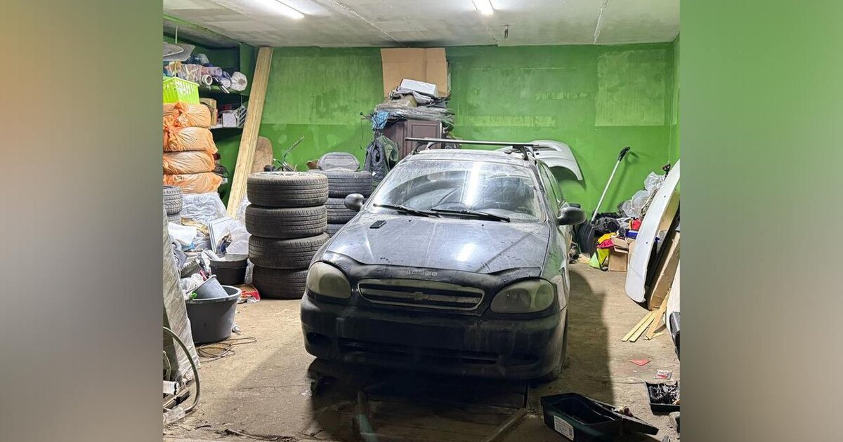 Тела двух школьников нашли в автомобиле в Балашихе Тела двух школьников нашли в автомобиле в Балашихе