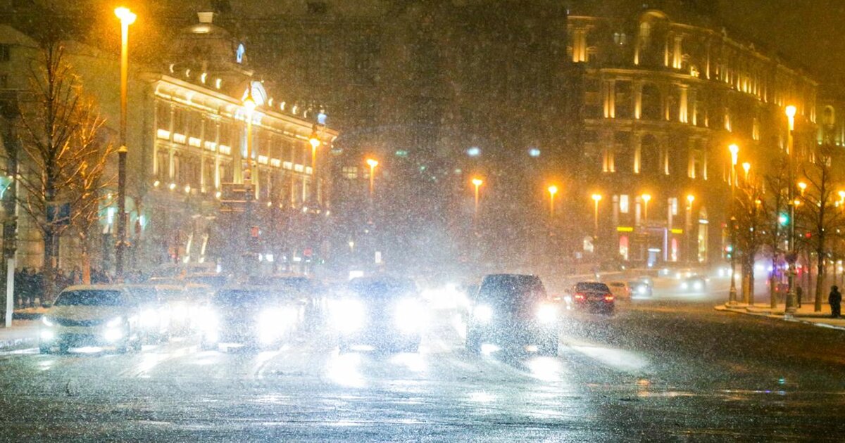 Налипание мокрого снега и гололед прогнозируются в Москве до утра 12 января Налипание мокрого снега и гололед прогнозируются в Москве до утра 12 января