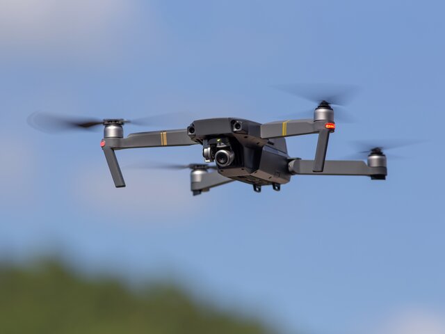 Три человека пострадали в результате падения фрагментов БПЛА на судно в Новороссийске