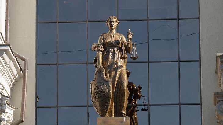 Адвокат Свириденко: Лурье ждет, что суд передаст ей квартиру Долиной