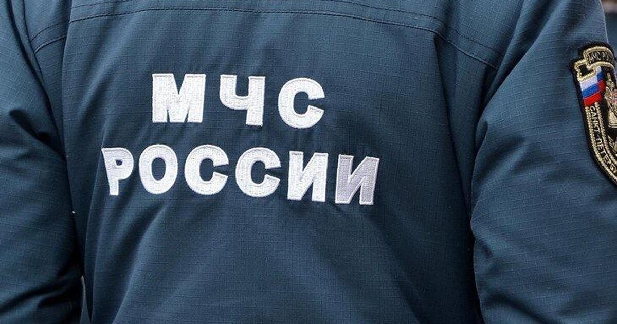 Два частных дома загорелись в ТиНАО Два частных дома загорелись в ТиНАО