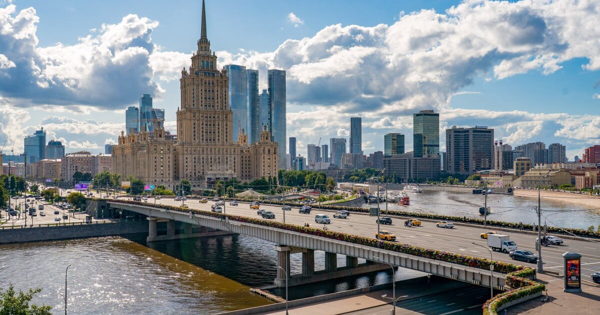 В центре Москвы начался капремонт левобережной эстакады Новоарбатского моста В центре Москвы начался капремонт левобережной эстакады Новоарбатского моста