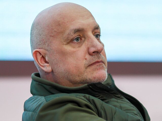 Прилепин заявил, что пока не будет продлевать контракт на во