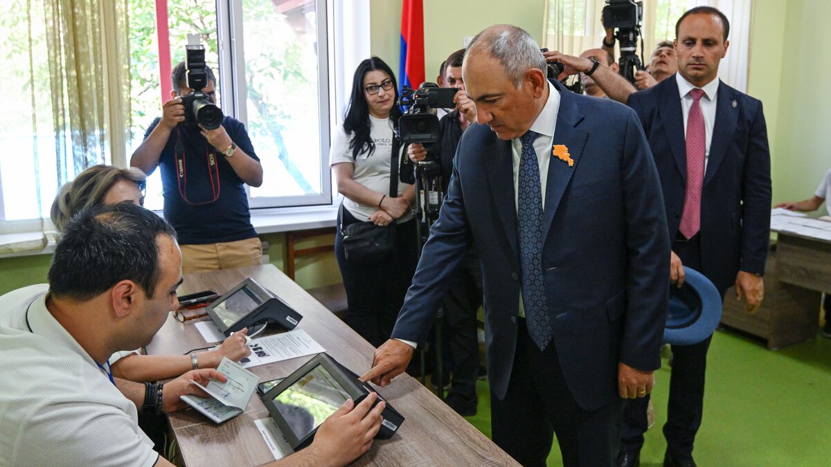 https://www.m24.ru/b/d/nBkSUhL2h1Mgm8y-IL6BrNOp2Z318Ji-mifCm-WR9mOBdDebBizCnTY8qdJf6ReJ58vU9meMMok3Ee2nhSR6ISeO9G1N_wjJ=DDRZqgjp_ig_PTex7_QqFA.jpg