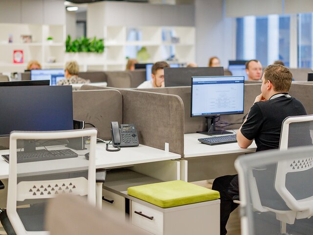 Россиянам напомнили о праве на доплату за работу в
