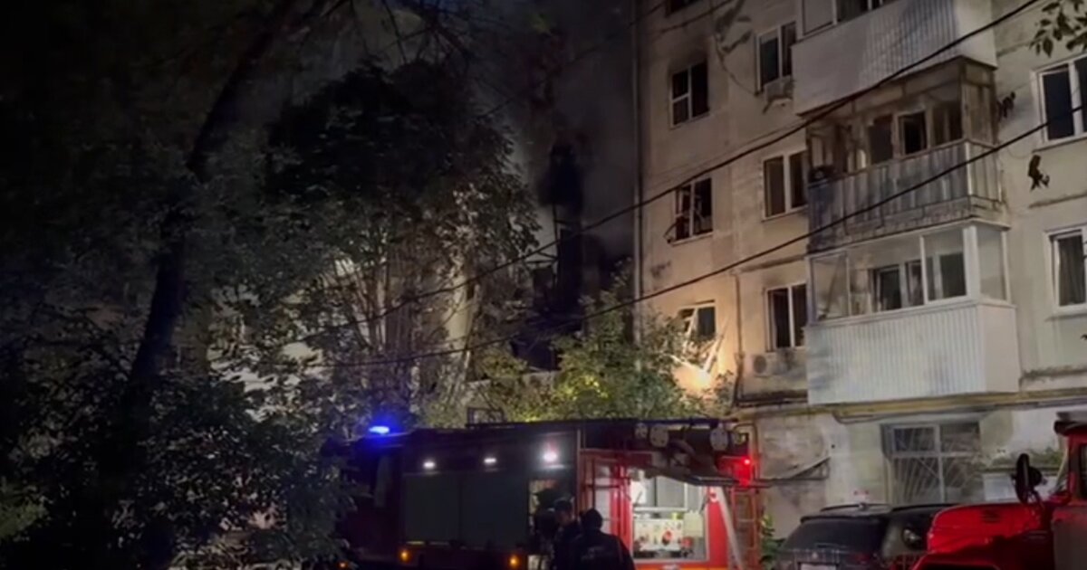 Пять человек пострадали при пожаре в жилом доме в Самаре Пять человек пострадали при пожаре в жилом доме в Самаре