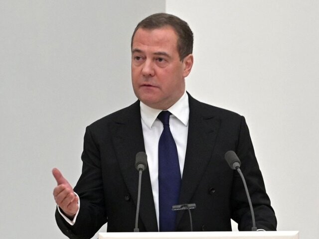 Медведев перечислил стоящие перед Россией вызовы