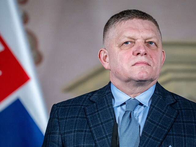 Фицо может привезти в Москву послание от Зеленского