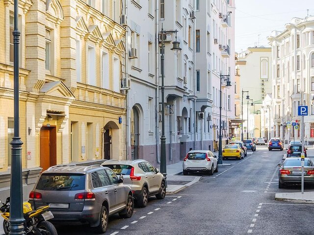 Парковка на улицах Москвы будет бесплатной 9 и 11 мая