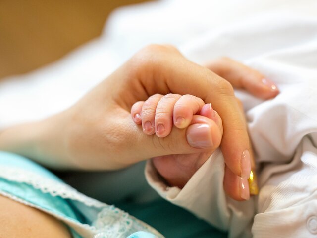 Врачи приняли роды у пациентки в момент атаки ВСУ на роддом в Энергодаре