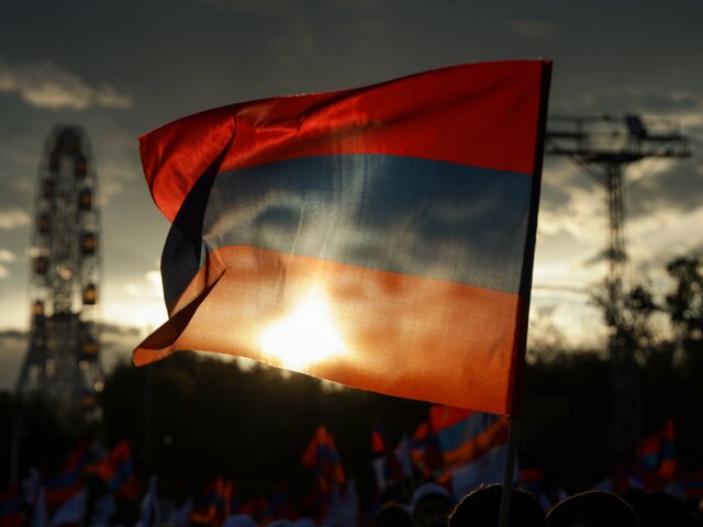 В Армении прошел многотысячный митинг оппозиционного блока