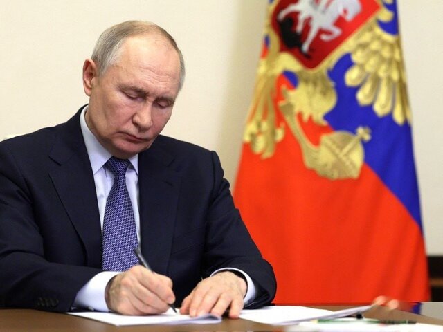 Путин продлил временный порядок оформления и маркировки импортных товаров из ЕАЭС