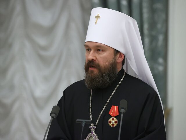 Митрополит Иларион, освобожденный в Чехии, прилетел в Москву