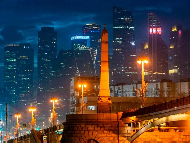 Собянин рассказал о программе улучшения уличного освещения Москвы