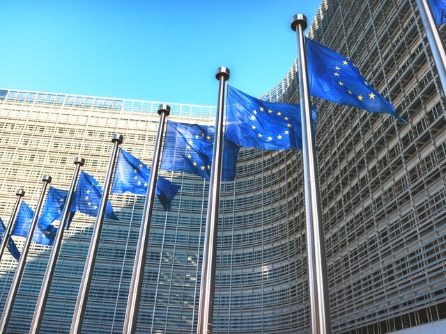 Украина и ЕС до сих пор не подписали ключевые документы для выделения кредита