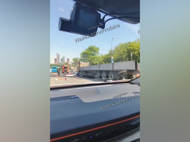 Движение на Каширском шоссе восстановлено после возгорания тягача