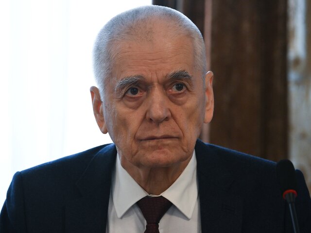 Академик РАН Онищенко признался, что не смог сдать ЕГЭ