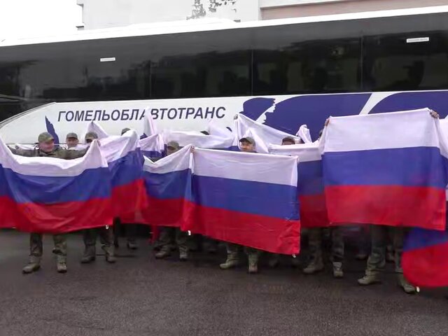 Минобороны РФ показало вернувшихся из украинского плена военных
