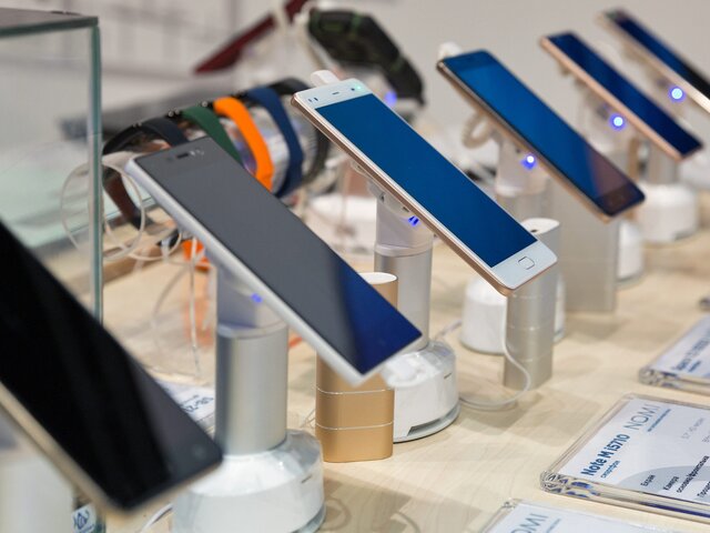 РБК: Минпромторг определил размер технологического сбора со смартфонов и ноутбуков