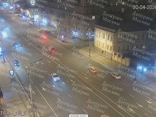 Опубликованы кадры ДТП на Садовом кольце