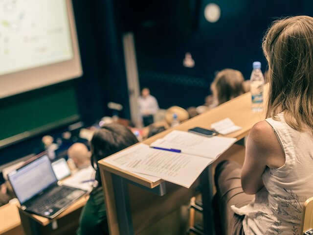 Медведев призвал 