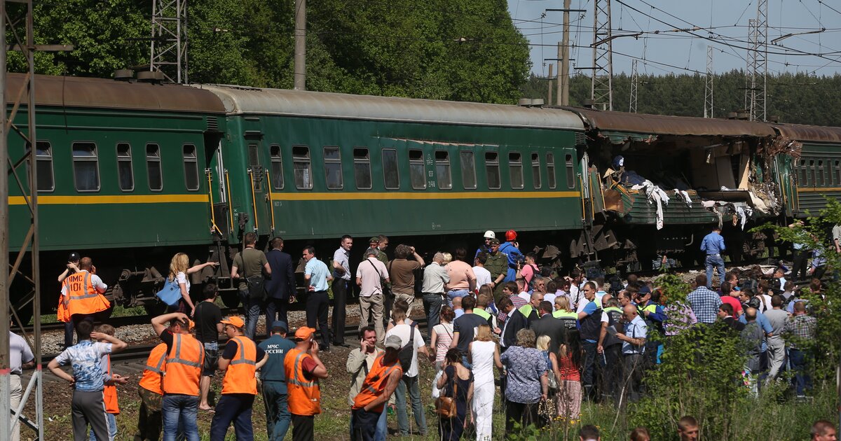 Катастрофа 1 мая. Столкновение поездов Нара- Бекасово. Нара Бекасово крушение поезда. Крушение поезда Наро-Фоминск 1998. Железнодорожная авария Бекасово.