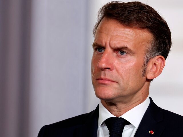 Макрон пообещал усилить давление на Россию после ночных ударов по Украине