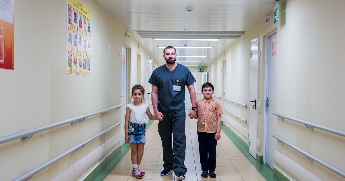 Стенд морозовской больницы. Записаться в морозовскую детскую. Морозовская больница москва 2019. Очная консультация специалиста по грудному вскармливанию таганрог. Морозовская поликлиника.