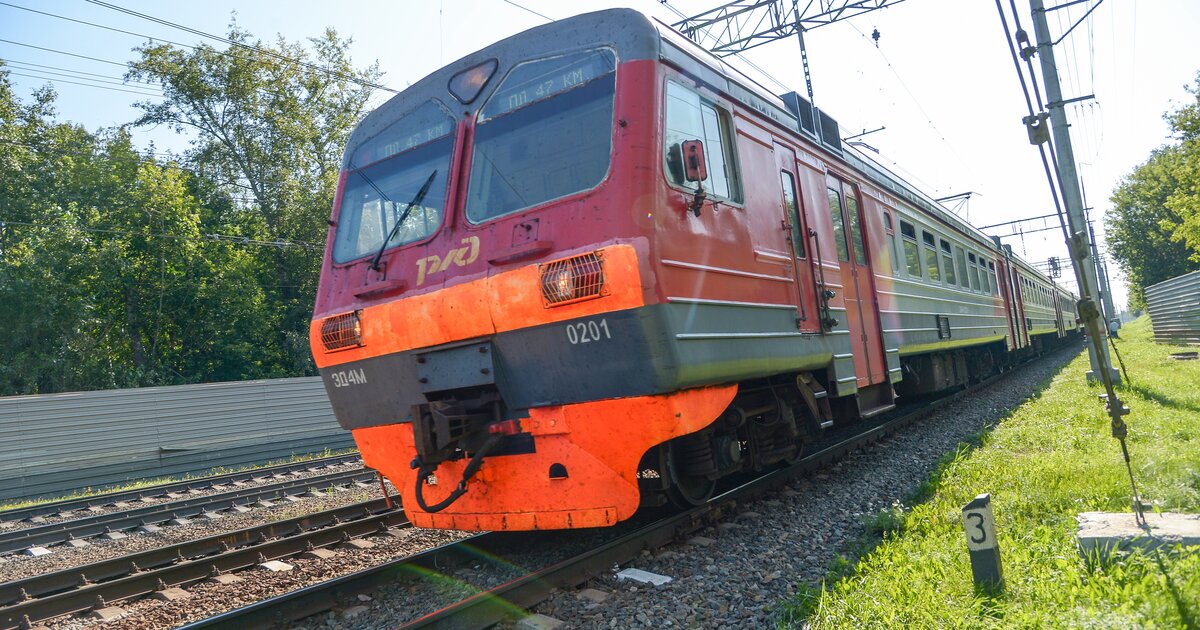 эд2т 0028 подлипки. электрички ярославский лось. электричка сбила человека ярославское направление. кружка с поездом чс7. электрички ярославский лось.