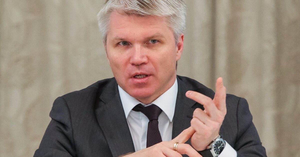 Министр спорта ярославской области. Колобков Павел Анатольевич министр спорта. Павел Колобков Газпромнефть. Колобков Павел Анатольевич Газпромнефть. Министр спорта России 2018.