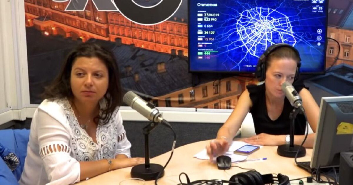 Маша майерс эхо москвы в купальнике
