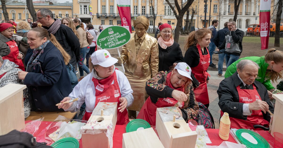 Коллектив москвичей старшего поколения создал более 100 сказок для детей