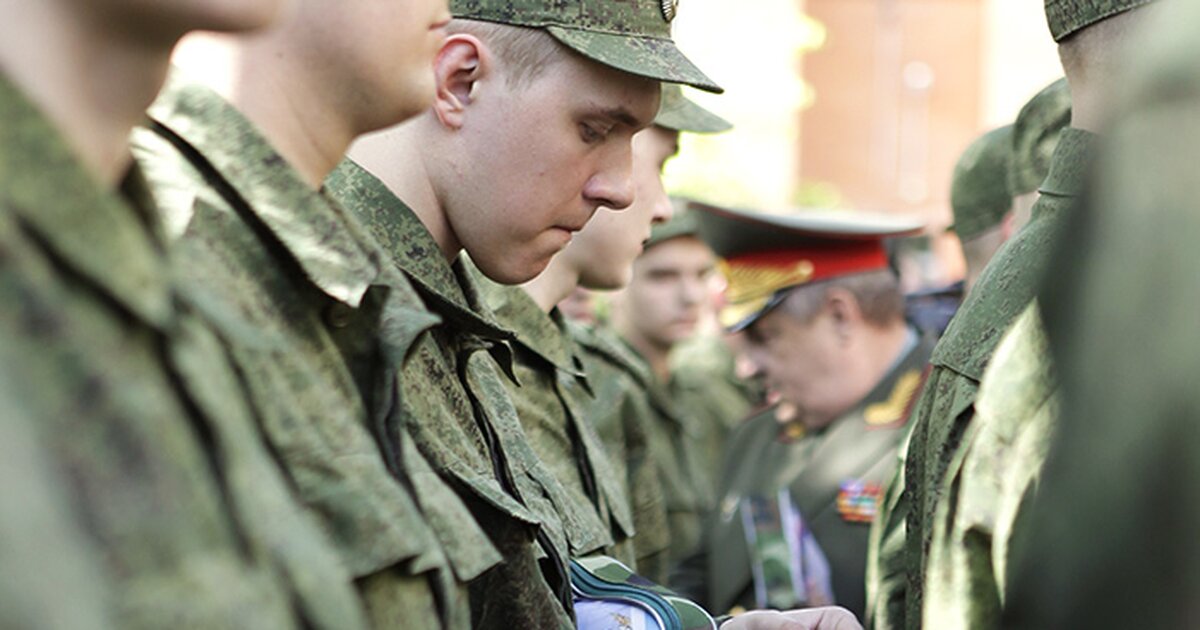 Военное положение в мае. Московские солдаты. Служи солдат. Дорогой военнослужащий. Солдаты мобилизаци.