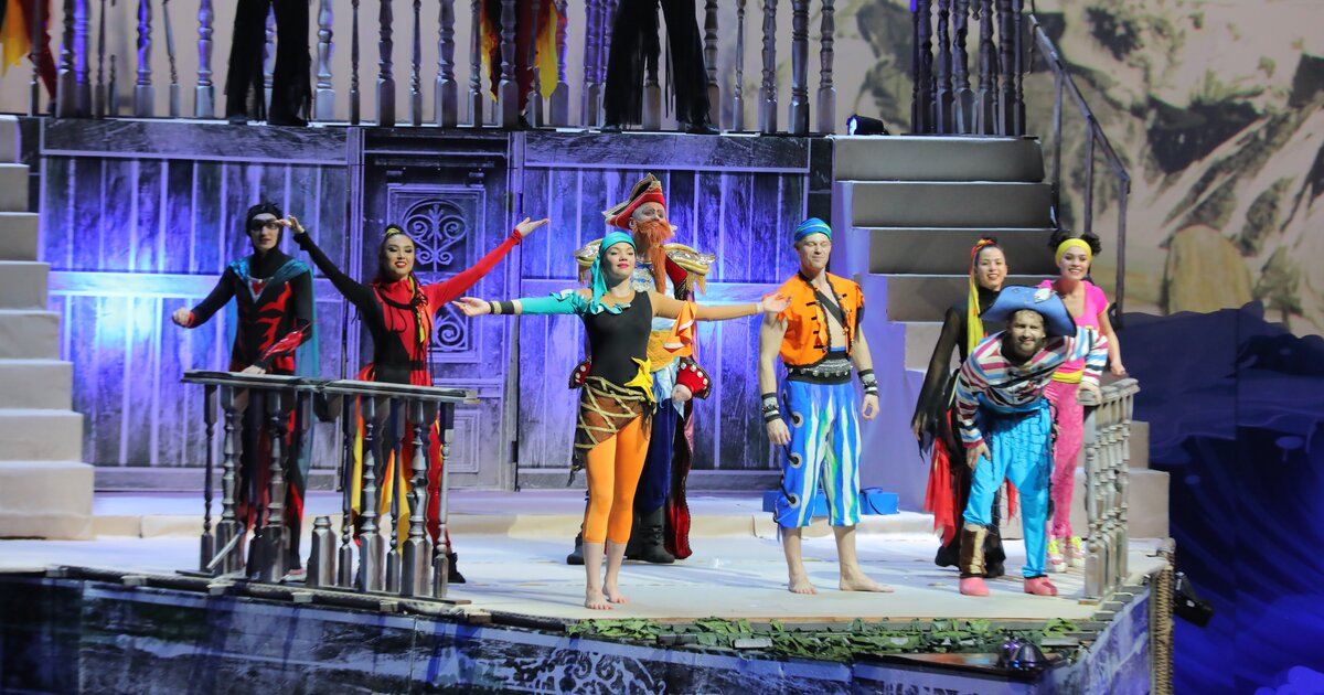 Каскадеры, акробаты и водные стены в столице представят