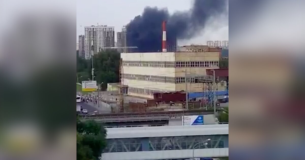 Взрыв в красногорске сегодня утром. Пожар на Северо востоке Москвы сейчас. Пожар в Москве 01.10.22. Песчаная улица Москва пожар. Пожар Молжаниново.