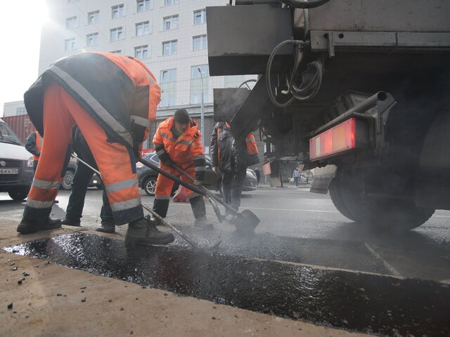 Бирюков заявил, что в 2021 году в Москве отремонтируют около 23 млн кв м дорожного полотна