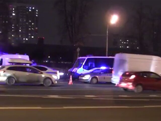 Полицейский автомобиль сбил насмерть пешехода на Кутузовском проспекте