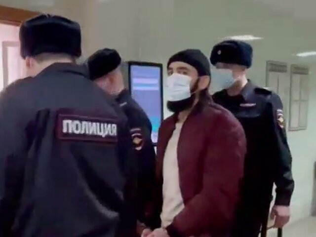 Суд арестовал подозреваемого в нападении на бойца ММА Мирзаева