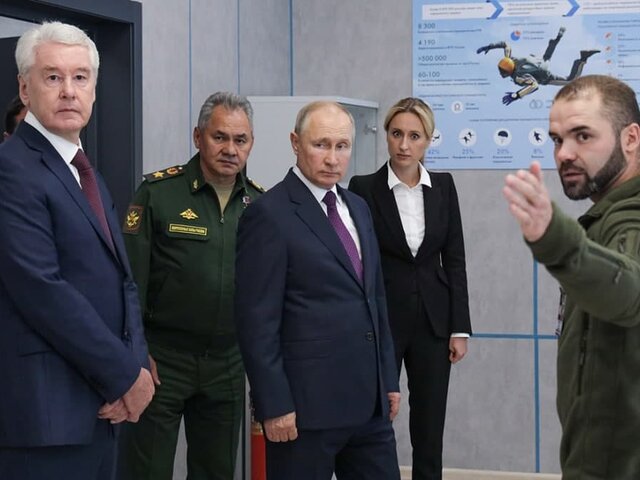 Путин и Собянин посетили центр военно-патриотического воспитания молодежи 