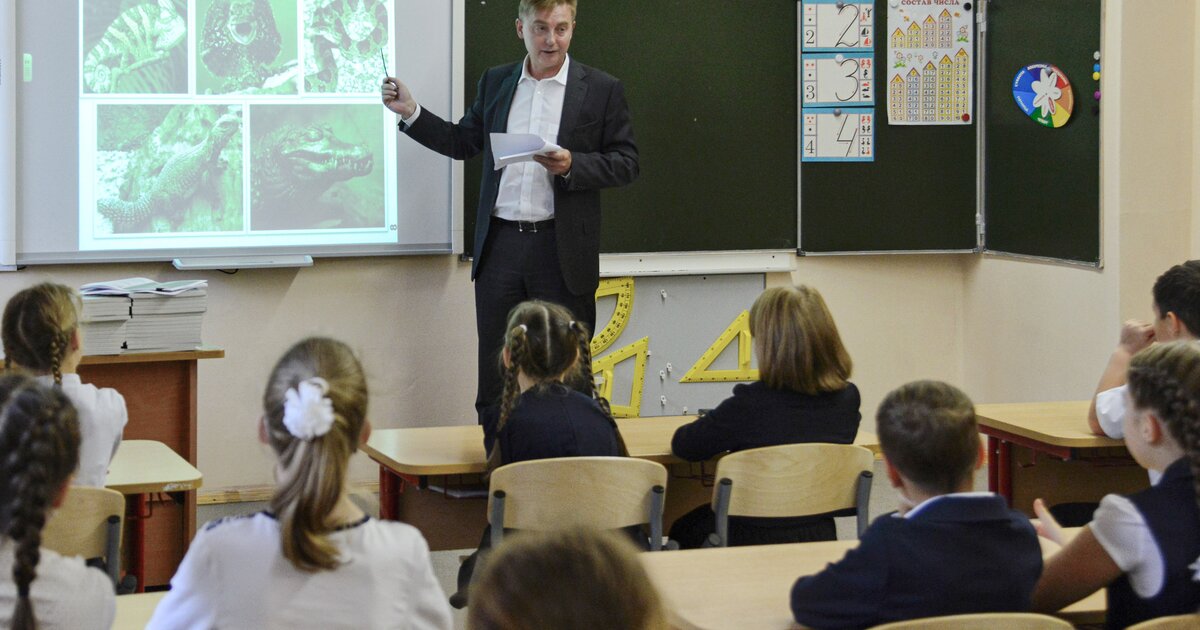 Новые изменения в школах. Школа 2025 года. Третья смена в школе. Третья третья смена российских школах.