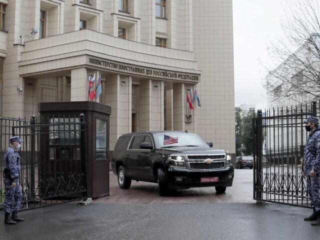 Салливану в МИД РФ заявили о недопустимости вмешательства во внутренние дела Москвы