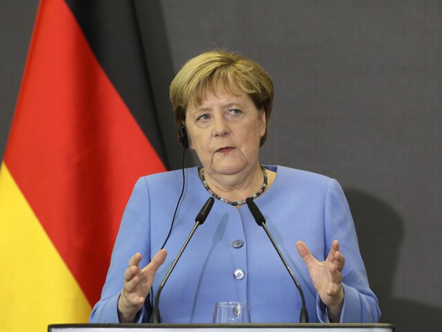 Меркель назвала сложной ситуацию по урегулированию конфликта в Донбассе