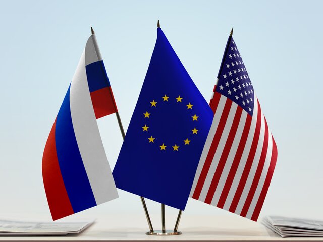 Медведев обвинил США в ухудшении отношений между РФ и ЕС