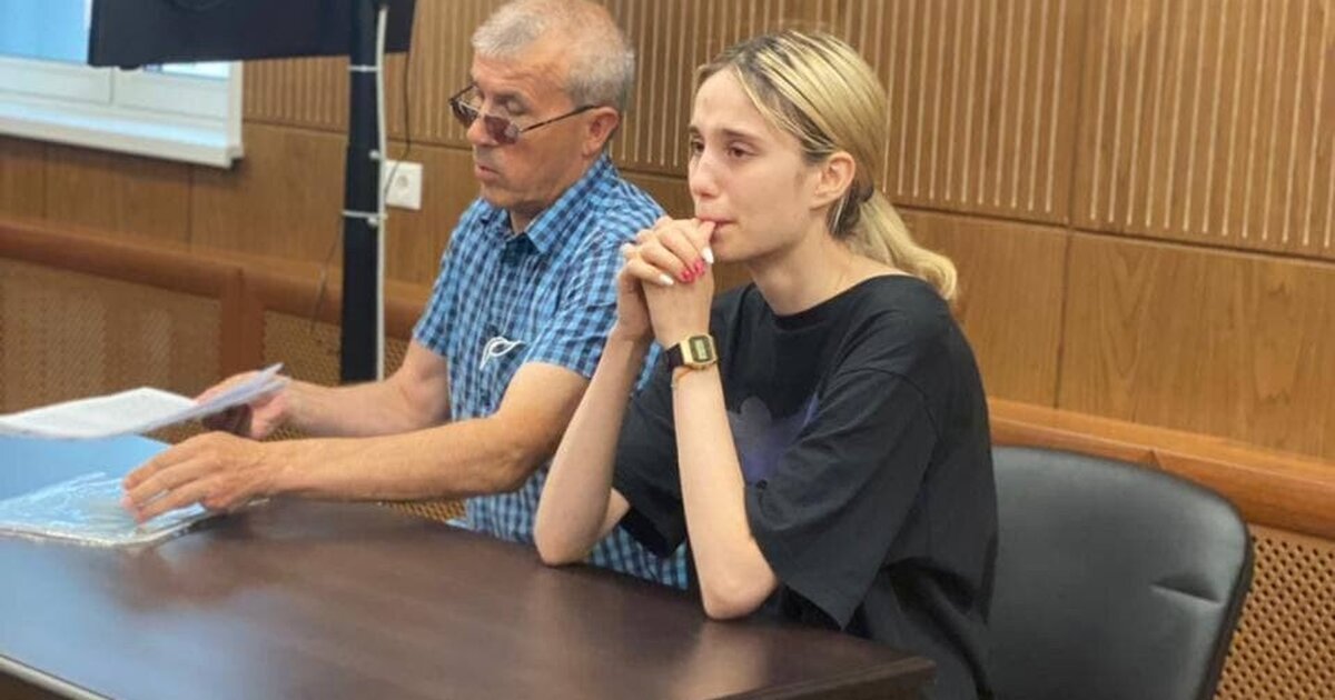 Мать девушки, сбившей детей на улице Авиаторов, прокомментировала ДТП - Vimarsana News
