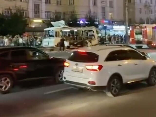 В Воронеже 12 человек пострадали после взрыва газа в автобусе