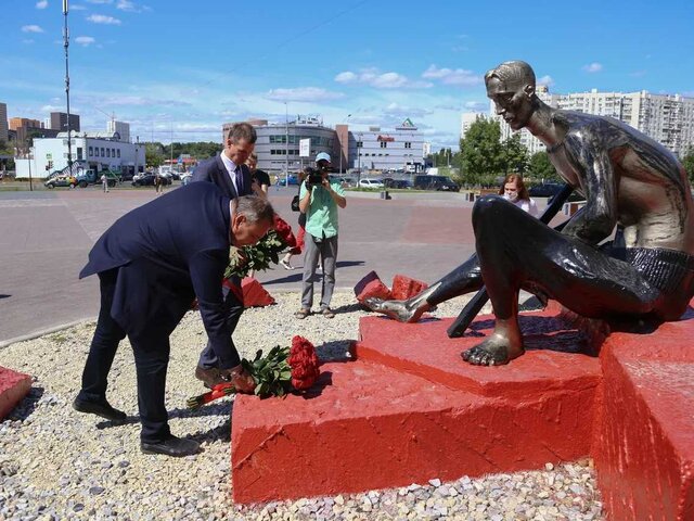 В Марьине обновили памятник 