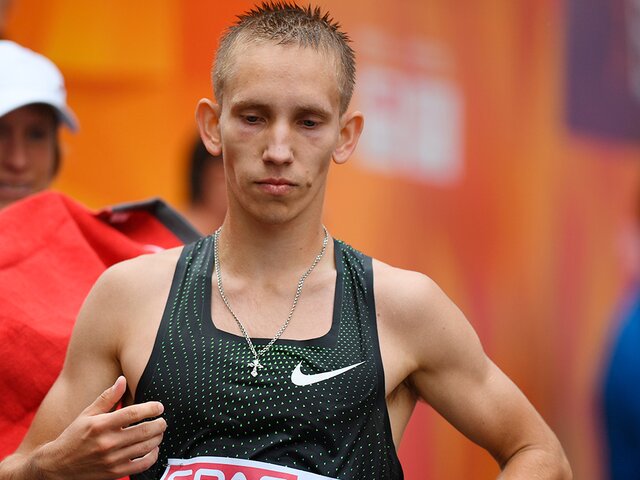 Дисквалифицированный спортсмен. Василий Мезинов ходок олимпиада. Дисквалификация спортсмена. Игорь Владимирович Сысоев (спортсмен). Дамир Байбиков чемпион по спортивной ходьбе.