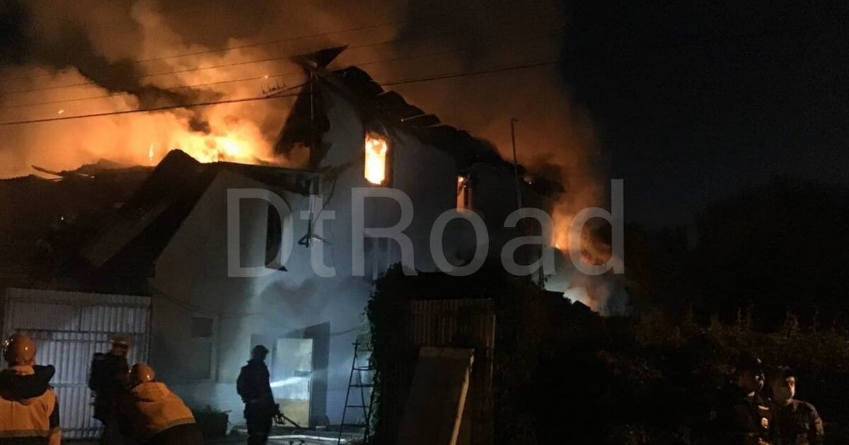 Пожар в саларьево сегодня. Пожар в саларьево сегодня. Пожар в саларьево сегодня. Пожар в новой москве воскресенье. Пожар на строительном рынке в саларьево.