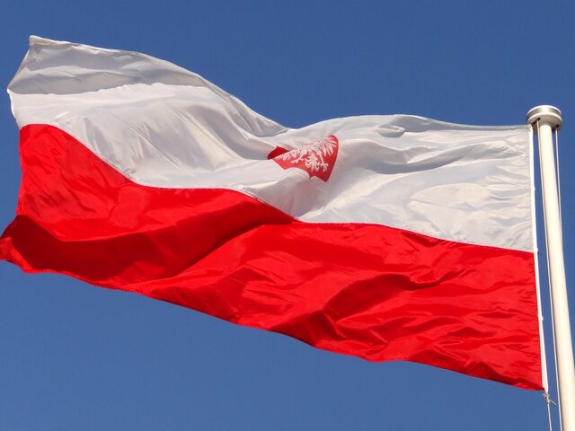 Кабмин Польши запретил пролет белорусских самолетов над территорией страны