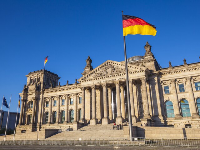 Германия ужесточит правила въезда из РФ и Португалии
